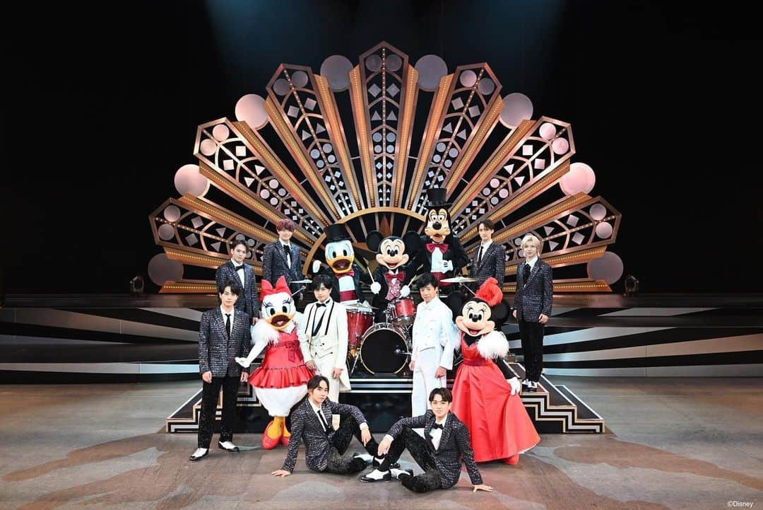 Travis Japan（トラジャ）のインスタグラム：「⁡ ⁡ at 'Broadway Music Theater" in Tokyo Disney Sea ⁡ 本日TBSさんの"音楽の日2023"にて、 ミッキーたちと、先輩方とスペシャルパフォーマンスに参加させていただきました🕺✨ ⁡ We joined in a special performance with Mickey Mouse, his friends and our senpai today🕺✨ ⁡ #音楽の日 ⁡ #TJgram #WorldwideTJ #Johnnys #TravisJapan」