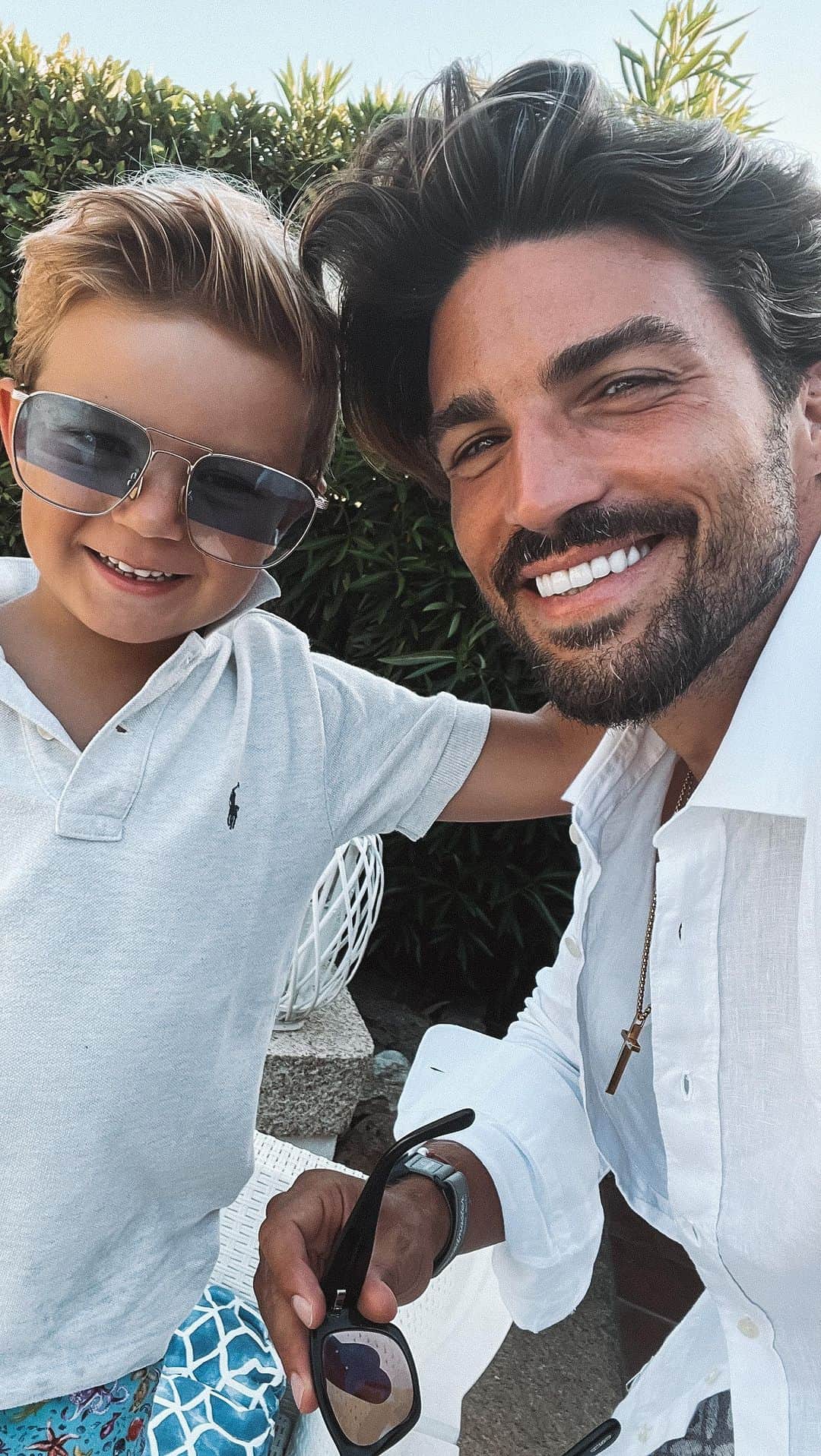 Mariano Di Vaioのインスタグラム：「Ready to go out with Matt-Clay by @hair_bello 🍃  Only the best for me & my partner !」