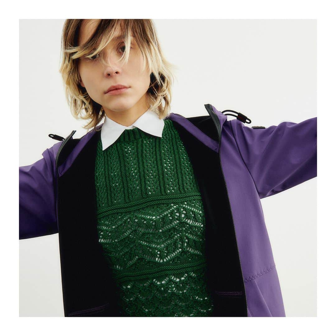 ピューテリーのインスタグラム：「Take off with a swallow tail parka | COLEO MD 01 #PeutereyAttitude #Peuterey #SS23」
