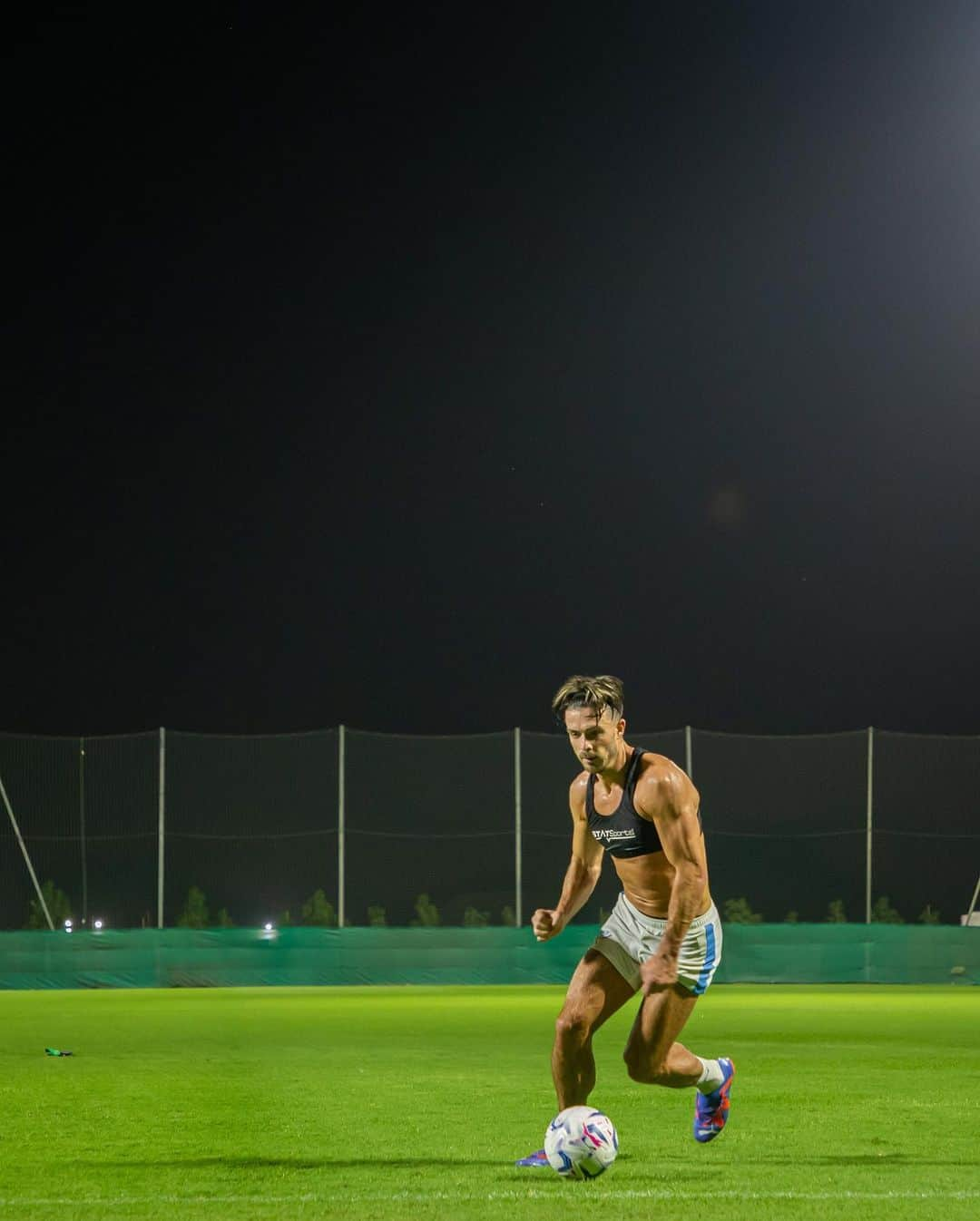 ジャック・グリーリッシュさんのインスタグラム写真 - (ジャック・グリーリッシュInstagram)「Good few days out in Dubai training at @jasportsdxb with @jamie_velocity 👌🏼🥵」7月16日 3時32分 - jackgrealish