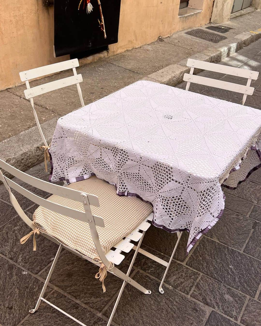 ルイーズさんのインスタグラム写真 - (ルイーズInstagram)「Details that caught my eye - Marseille edition」7月16日 16時15分 - louisegovilas