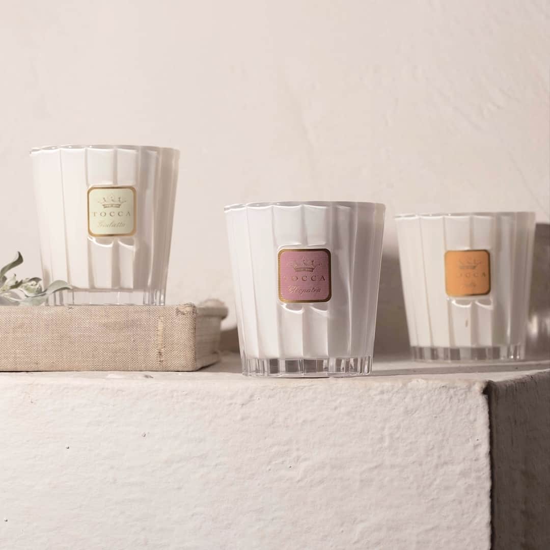 のインスタグラム：「Visually crisp and richly fragranced with the best-selling TOCCA Eau de Parfum scents, our hand-poured candles will captivate your senses.⁠ 🕯⁠ ⁠ #TOCCA #LoveYourself⁠ _⁠ #TOCCAbeauty #TOCCAperfume #TOCCAFragrance #fragrance #eaudeparfum #perfume #perfumenotes #pretty #perfumery #finefragrance #timelessbeauty #european #handcraftedbeauty #adventure #beauty #candle #relax #unwind #selfcare #selfcareday #home #homefragrance」
