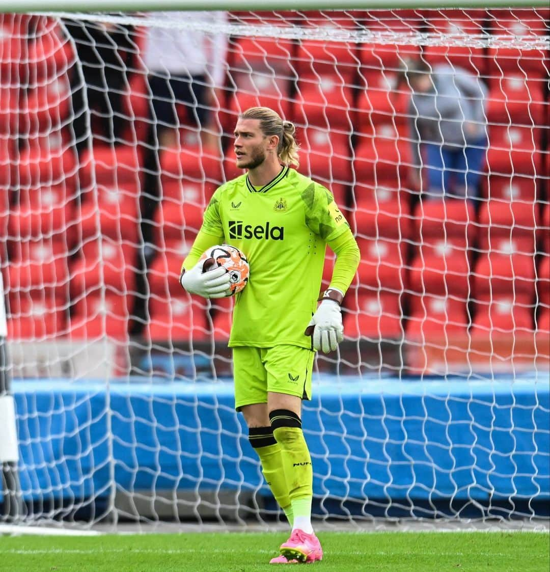 ロリス・カリウスさんのインスタグラム写真 - (ロリス・カリウスInstagram)「First win of the season ✔️ let’s keep it going 👊🏼」7月16日 4時33分 - loriskarius