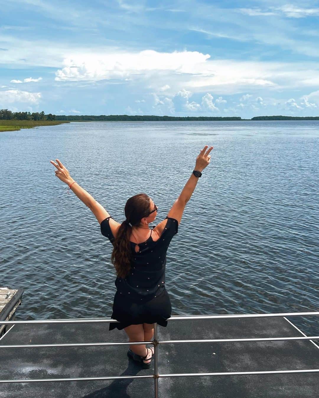 Giovanna Antonelliさんのインスタグラム写真 - (Giovanna AntonelliInstagram)「Dia lindo por aqui! 🍀❤️ @Experiencekissimmee @wildfloridairboats  #MyKissimmee #GetBold #ThisIsWildFlorida」7月16日 5時04分 - giovannaantonelli