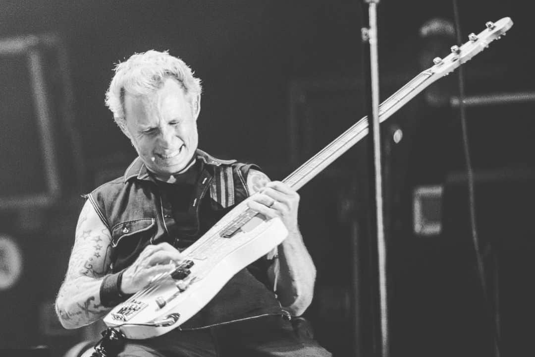マイク・ダーントさんのインスタグラム写真 - (マイク・ダーントInstagram)「Here’s what we did last night… 🤘💥 📸 Dump 💩」7月16日 5時05分 - mikedirnt
