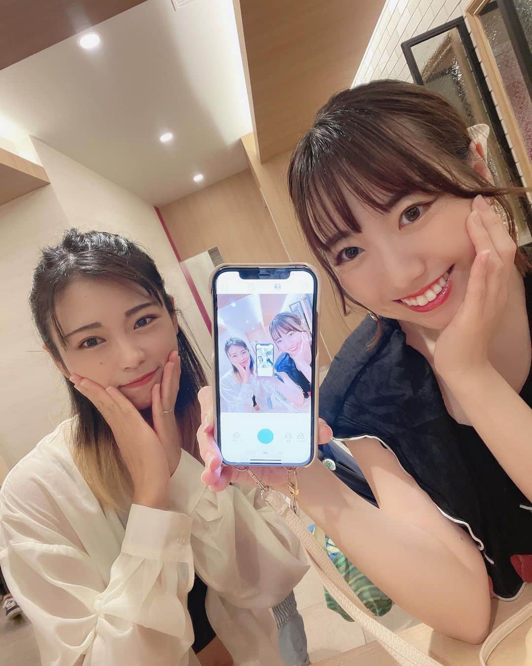 立花このみさんのインスタグラム写真 - (立花このみInstagram)「. 癒しだらけのまりえたん🐰🤍 . 隠れ息子を探せ。笑 . . . あー、今日も暑い! みんな無理せず! . . .  #生後10ヶ月 #3歳児 #兄弟 #兄弟ママ #2児のママ #2歳差育児 #子育てぐらむ  #3歳児男の子ママ  #男の子ママ #instagood #instalike #followme」7月16日 15時17分 - avilla_konomi