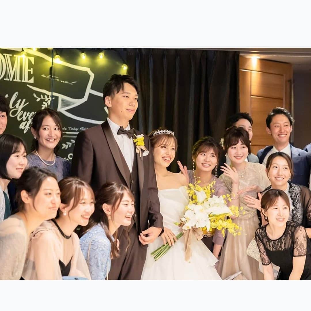 アルカンシエルグループさんのインスタグラム写真 - (アルカンシエルグループInstagram)「アルカンシエルだから叶う♡ 披露宴前のウエルカムパーティ🥂  アルカンシエルでは挙式後に 大切なゲストの皆さまとお話できるお時間をご用意しています✨  軽食や季節に合わせたドリンクと一緒に 「来てくれてありがとう」を1番近くで伝えられる 特別なひとときをお楽しみください🕊  photo by 1.2枚目 @arcenciel.kanazawa 3.4枚目 @arcenciel.luxenagoya 5枚目 @arcenciel.yokohama  お写真をご紹介させていただき ありがとうございました🕊  ......................................   「 #感謝を式のまんなかに。」  式を通じて、今いちばん伝えたいもの。 それはきっと、言葉だけじゃ足りない 「ありがとう」の気持ちで最高のおもてなしを…。  大切なゲストと一緒に作り上げる結婚式 専任のプロデューサーがおふたりの想いを形にします。  ◾️各会場アクセス抜群の好立地 ◾️おふたりやご家族らしさを大切にしたお料理が定評 ◾️いつもおふたりに寄り添うプロデューサー ◾️理想の演出でゲストにサプライズ  お問い合わせはプロフィールURLより💌 @arcenciel.wedding  お写真を紹介してもOKという方は #アルカン花嫁 をつけて投稿してください♡  素敵な投稿をお待ちしております＊*  ......................................   #アルカンシエル #結婚式 #結婚式場 #ゲストハウス #結婚式準備 #挙式 #披露宴 #ウエディング #ウェディング #プレ花嫁 #プレ花嫁さんと繋がりたい #結婚式演出 #披露宴演出 #式場探し #式場見学 #アルカンシエル金沢 #アルカンシエルluxemariage名古屋 #アルカンシエル横浜 #2023秋婚 #2024冬婚 #2024春婚」7月21日 12時00分 - arcenciel.wedding