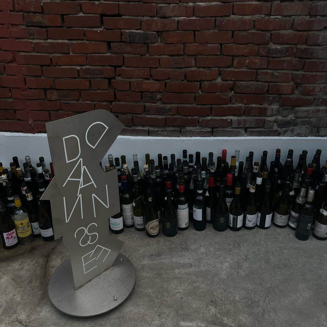 MIKI OKAMOTOのインスタグラム：「. 美味しいワインと料理は最高❤️‍🔥 @danse.kr   🇰🇷  想像以上にどれも美味しかった、、  .」