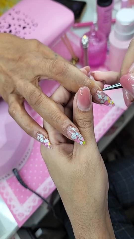 Max Estradaのインスタグラム：「Enailcouture.com new 123go bubble gum gel,  solid glue gel♡ vegan and Hypoallergenic.  Made in America 🇺🇸The moment so many have been waiting for is finally here! Enailcouture.com 123go maximum square is the longest flat boxy square pre made full coverage gel nail in the game. We also dropped xs sculpture square and magical ice hologram stickers☆Enailcouture.com 123go 5XL Coffin nails are the longest full coverage pre made gel nails in the world. They are EVERYTHING, made in America.Enailcouture.com new product drop ♡!~ 123go diy gel and our new charm nail stickers 😍Enailcouture.com made in American ♡!~Enailcouture.com 123go pre made gel nails are the game changer !~ perfect nails every time with no smells or dust!~ long lasting and easy removal , made in America! Enailcouture.com  #ネイル #nailpolish #nailswag #nailaddict #nailfashion #nailartheaven #nails2inspire #nailsofinstagram #instanails #naillife #nailporn #gelnails #gelpolish #stilettonails #nailaddict #nail #💅🏻 #nailtech#nailsonfleek #nailartwow #네일아트 #nails #nailart #notd #makeup #젤네일  #glamnails #nailcolor  #nailsalon #nailsdid #nailsoftheday Enailcouture.com」