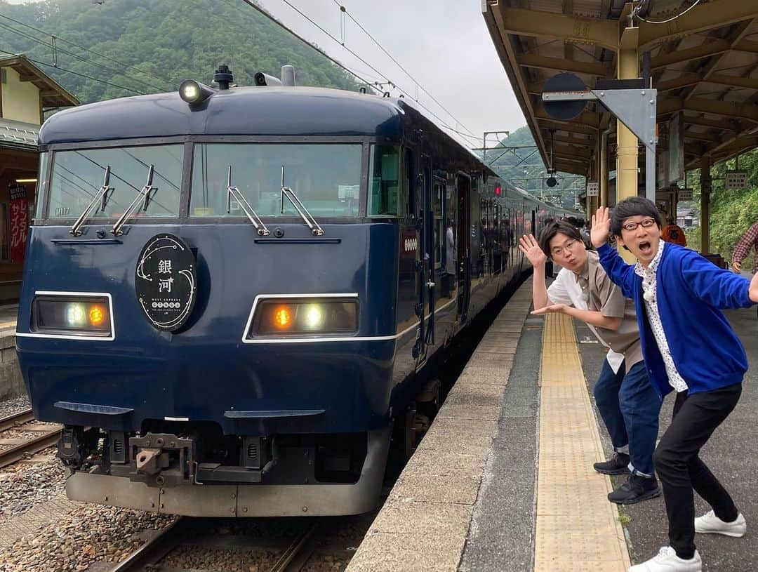 吉川正洋さんのインスタグラム写真 - (吉川正洋Instagram)「JR西日本・山陰の陣、発車日時をお知らせいたします。「やくも」や「あめつち」「DD51」「WEST EXPRESS 銀河」も登場！どうぞお楽しみに！  『鉄オタ選手権〜JR西日本・山陰の陣〜』  7月21日（金） 午後9:30 〜 午後10:30 NHK BSプレミアム  #鉄オタ選手権」7月16日 10時43分 - dhyoshikawa