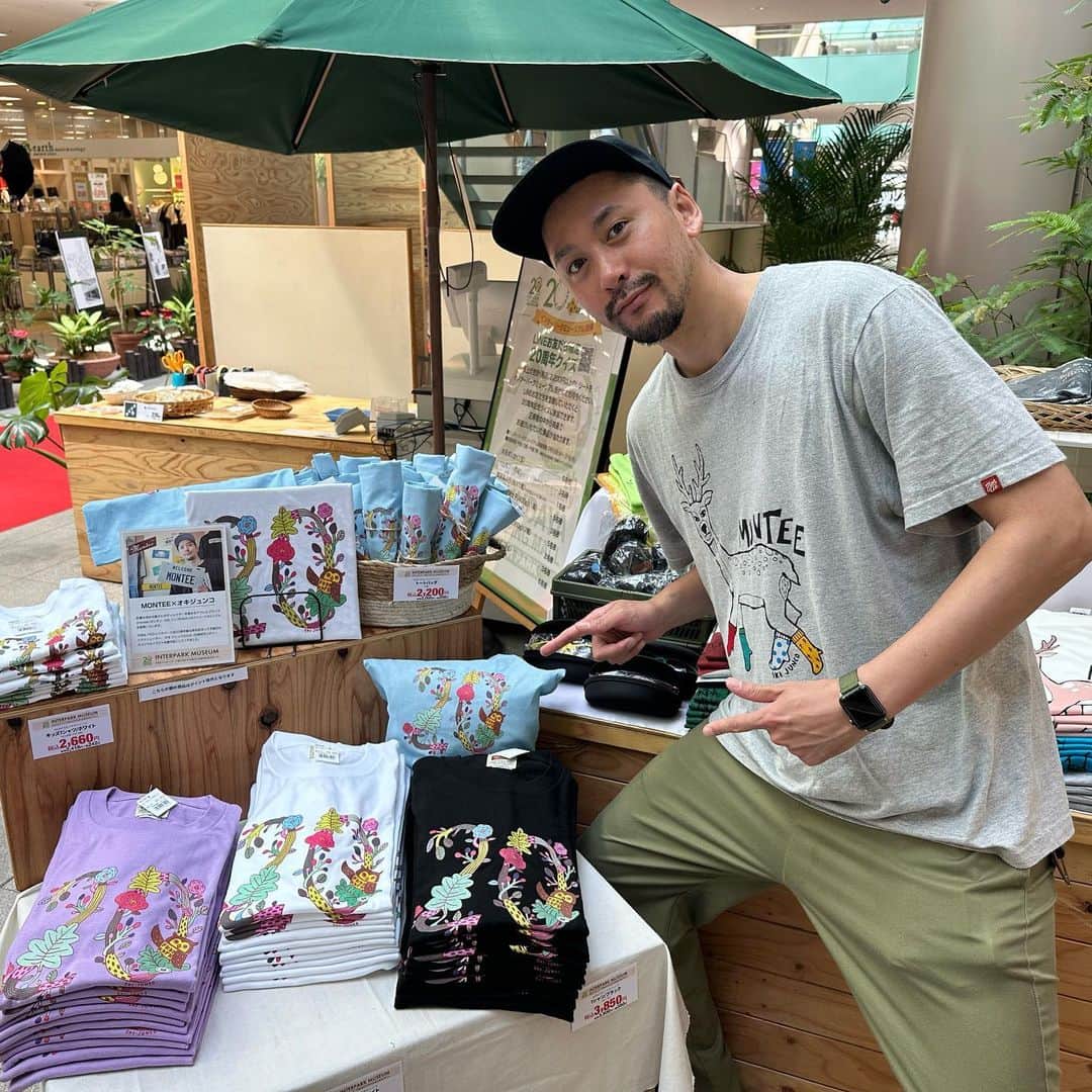 深水元基さんのインスタグラム写真 - (深水元基Instagram)「シルクスクリーンプリントのワークショップはじまりまーす！  monteeアイテムも販売してます。  #fkdインターパーク店」7月16日 10時39分 - fukami_motoki