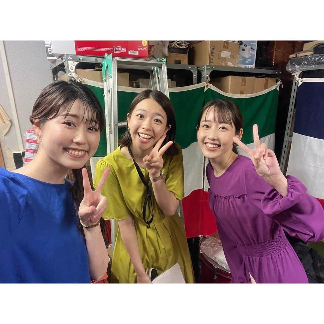 河村綾奈のインスタグラム：「ヨコヤマ⭐︎ナイトへ久しぶりに出演させていただきました。 枝曾丸さんも一緒に、あでー！💁🏻‍♀️✨  太田さんからのお花もテンションが上がりました🥰 植木等さんみたいに太陽のような人になりたいな〜！！！☀️  出演者の皆様、参加来てくださった皆様、 ありがとうございました🌸」