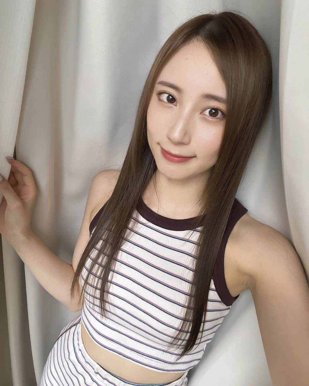 大上陽奈子のインスタグラム：「服装もすっかりナテュ☀️🌺」