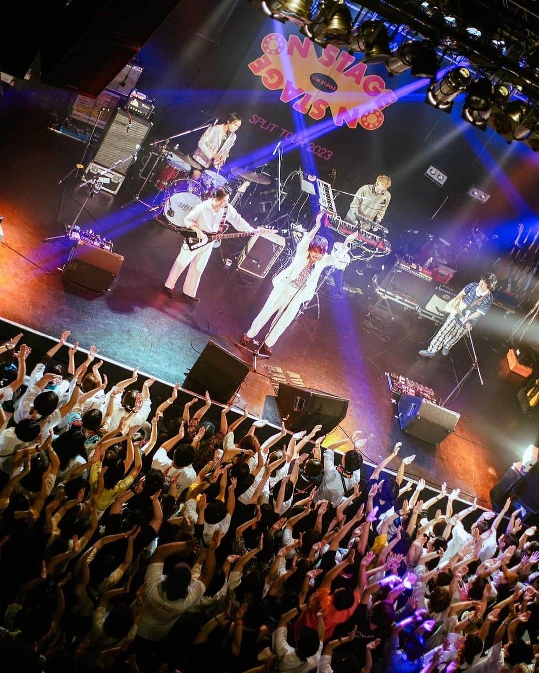 OKAMOTO’Sのインスタグラム：「. ＝＝＝＝＝＝＝ THE BAWDIES × OKAMOTO’S SPLIT TOUR 2023「ON STAGE」 ＝＝＝＝＝＝＝  ❤️‍🔥7/14(金)福岡DRUM LOGOS」