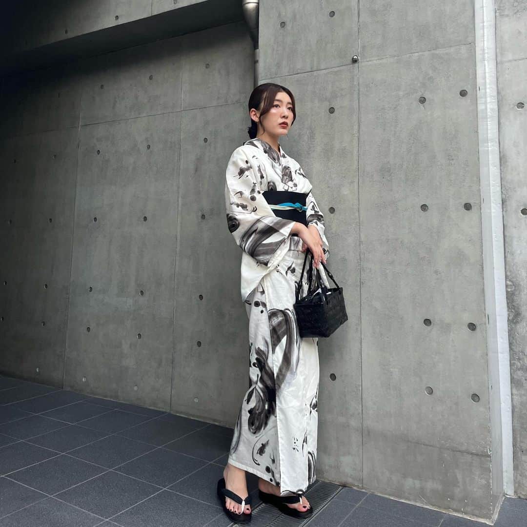 近藤沙良のインスタグラム：「浴衣着て祇園祭何億年ぶり👘🏮  #kyoto #yukata #gionmatsuri #京都 #浴衣コーデ #浴衣ヘアアレンジ #浴衣デート #祇園祭 #祇園祭り #祇園祭り2023」