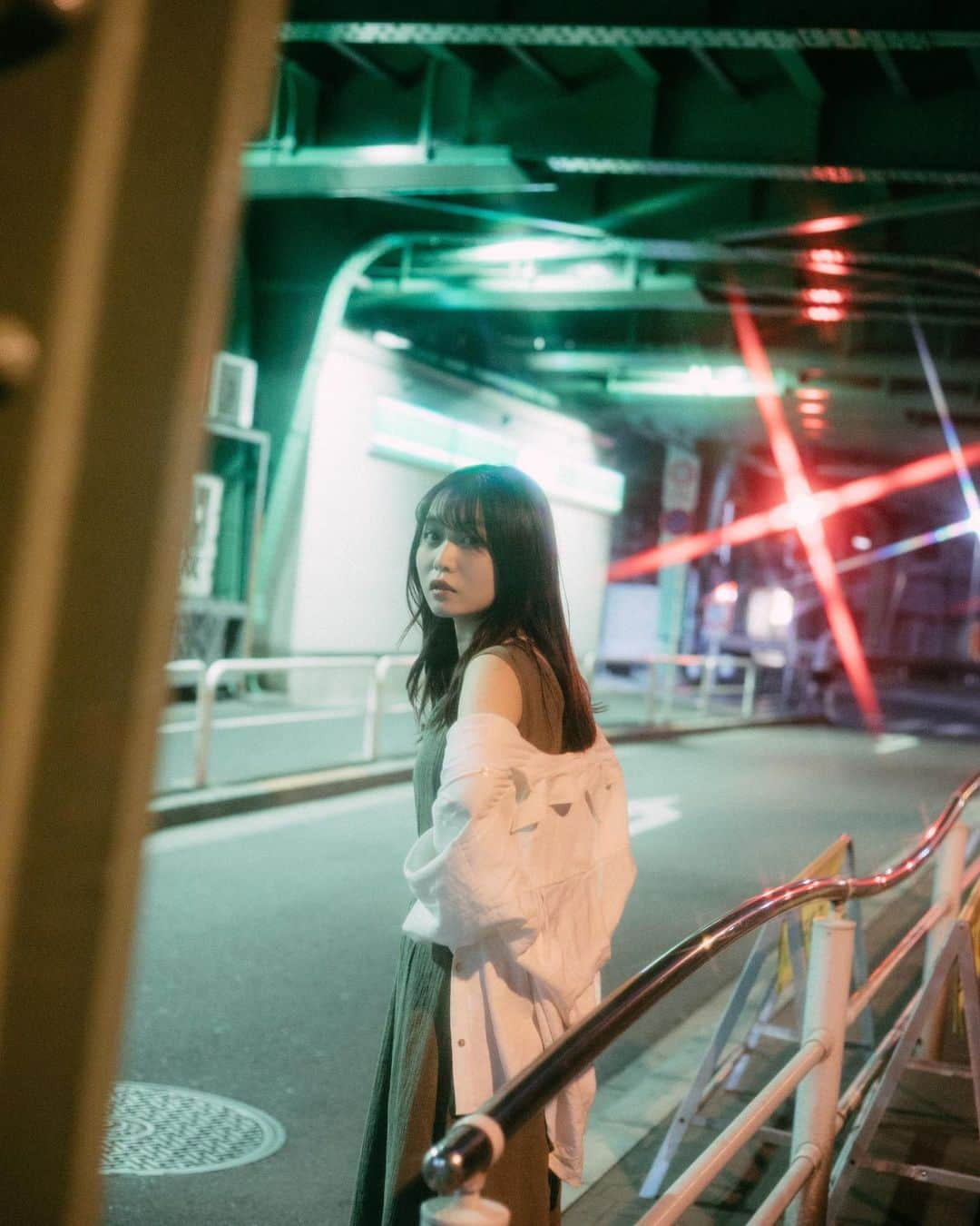 弘松菜摘さんのインスタグラム写真 - (弘松菜摘Instagram)「. . 熱帯夜 . . #portrait」7月16日 12時11分 - choroo930