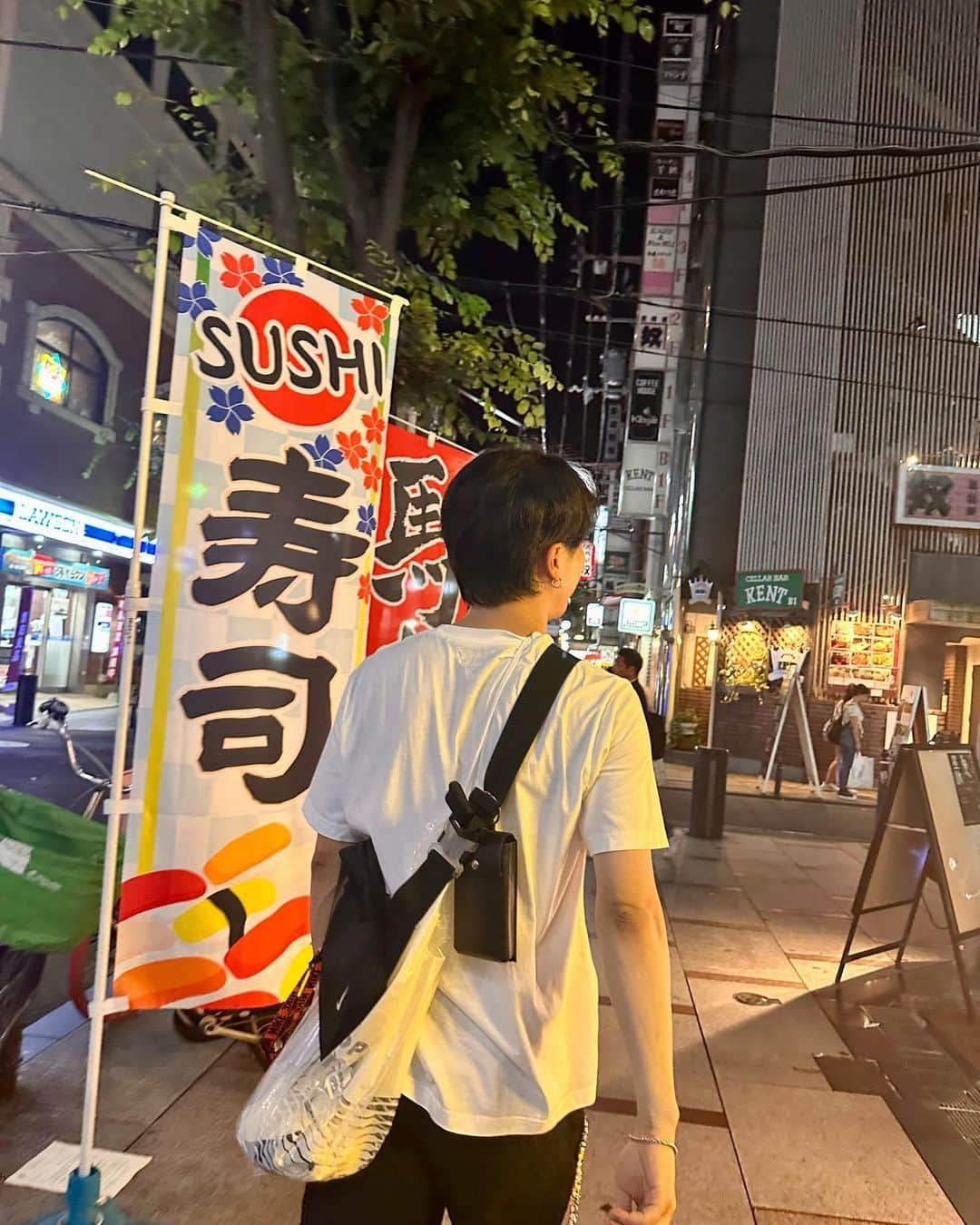 カン・ギルジュンさんのインスタグラム写真 - (カン・ギルジュンInstagram)「웃으면 웃을일이 많아지고  짜증내면 짜증낼일이 많아 진다.  웃어라 동료들이여~ㅋㅋ😋」7月16日 13時22分 - special_dx