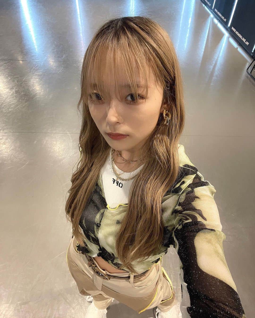 宇井優良梨のインスタグラム：「明日のFCイベントたのしみ👑🩶」