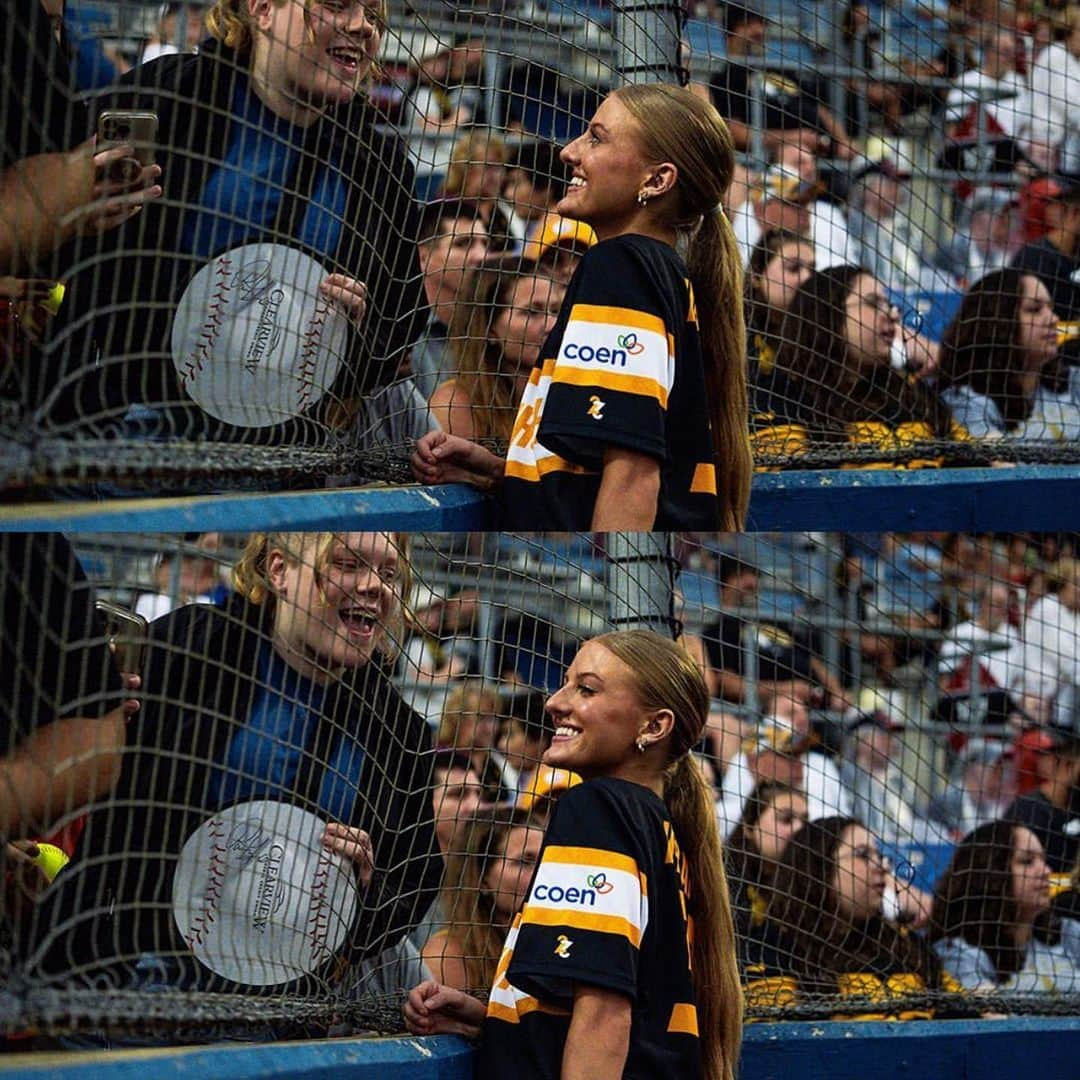 ペイジュ・ハイランドさんのインスタグラム写真 - (ペイジュ・ハイランドInstagram)「last night I stepped out of my comfort zone and played in my first ever softball game supporting the @theheywardhouse 💛🖤 such an honor to be a part of it.. GO BURGH 🙌」7月17日 0時16分 - paigehyland1