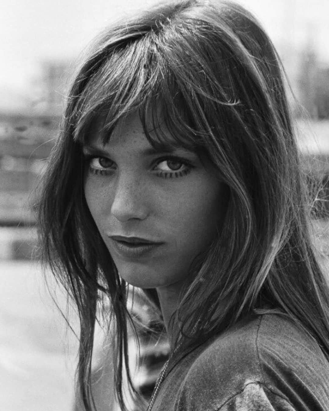 ソニア・ベン・アンマーのインスタグラム：「Jane B.🕊️🤍」