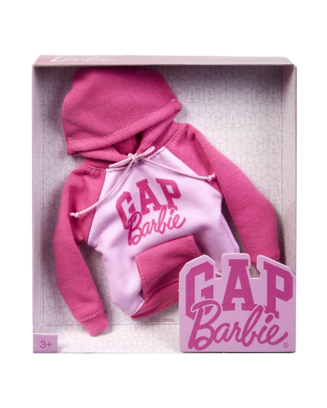 GAPさんのインスタグラム写真 - (GAPInstagram)「You *know* we had to get Barbie™️ in her own logo hoodie at some point during this collab. ✨  . We made a limited edition hoodie just for her — and the exclusive collectors box, too.」7月17日 1時30分 - gap