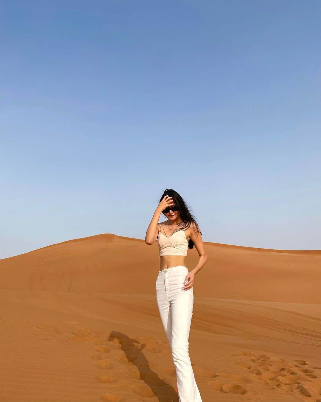 岩波彩華のインスタグラム：「desert safari🌵🏜️ I've never seen a place soooo beautiful.  #desert #dubai」