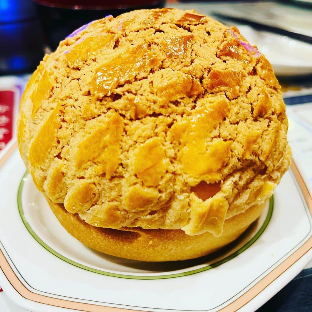 水谷さるころのインスタグラム：「美味しい香港ごはんを食べながら、台湾ごはんの話と「君たちはどう生きるか」の話ができてとても楽しかった。」