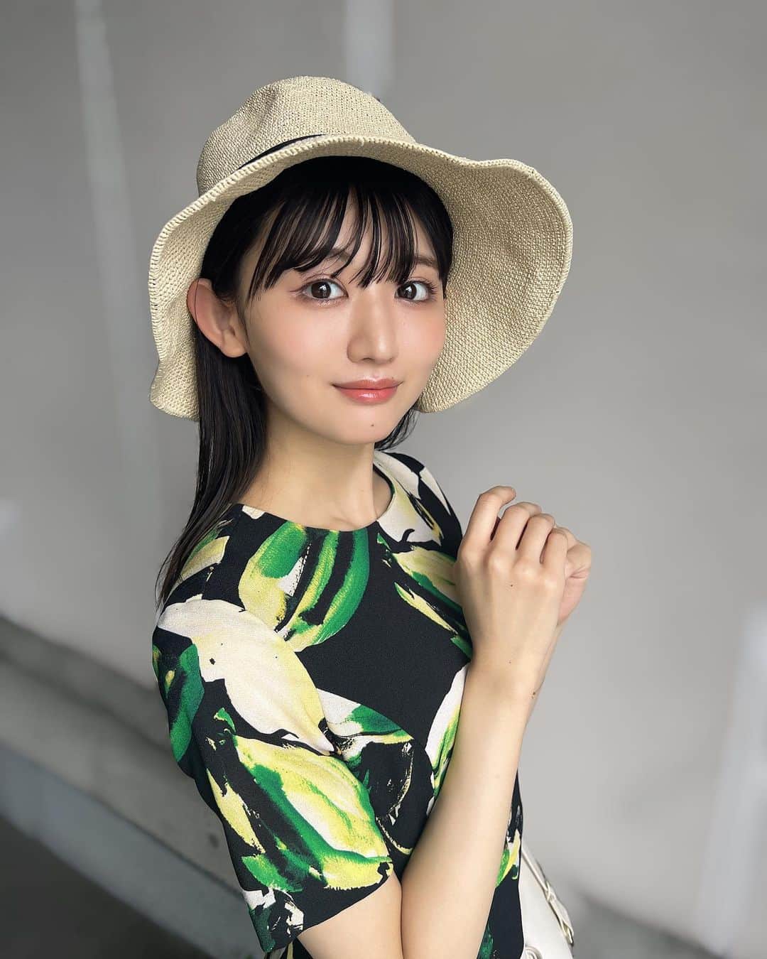 長谷川里桃さんのインスタグラム写真 - (長谷川里桃Instagram)「⁡ ⁡ 麦わら帽子かぶると、夏！って感じがして ちょっぴりうきうきします🎐🫧 ⁡ ⁡ 危険を感じるくらい暑いので むりせず、ご自愛くださいね𓆝 ˜˷」7月16日 17時39分 - rimo_official