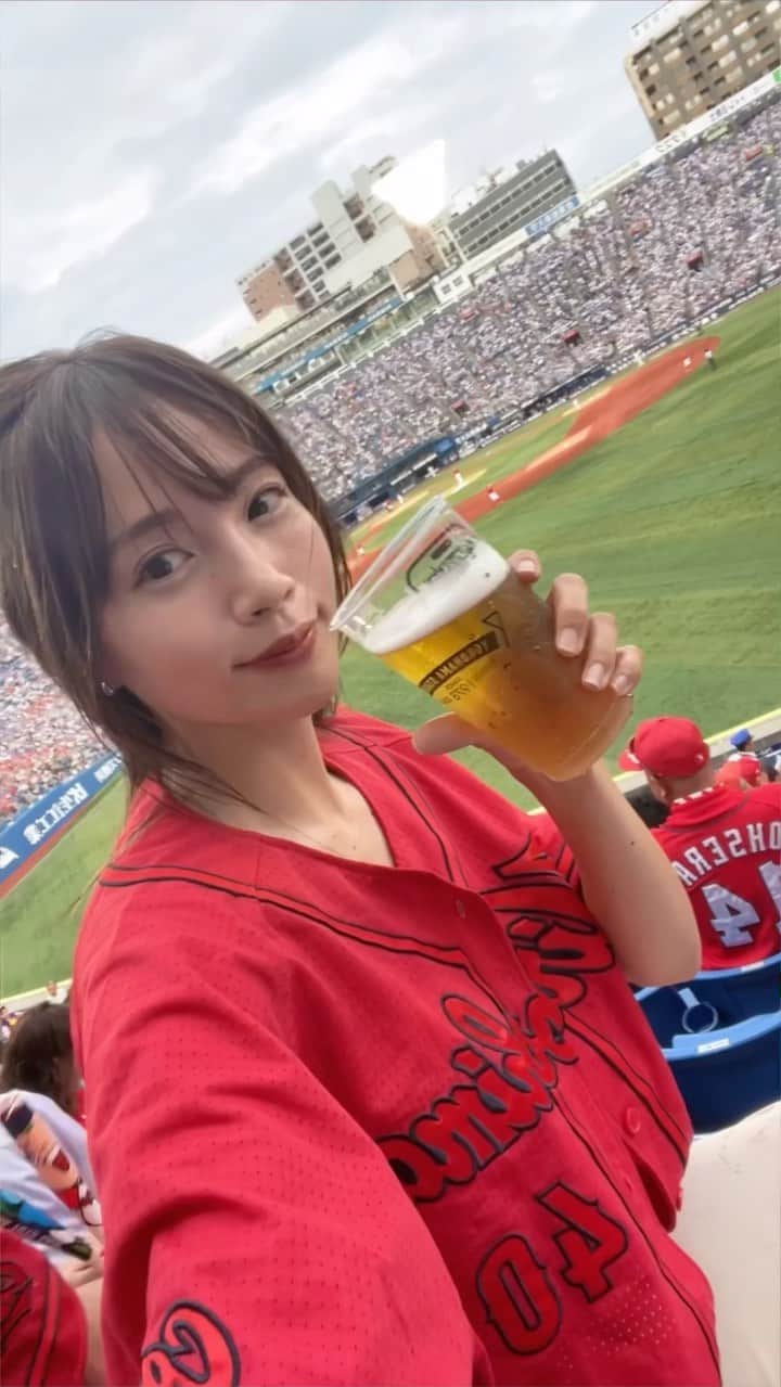 古田ちさこのインスタグラム：「こいほー ! 昨日は劇的勝利嬉しかったー♡ レフトスタンド最高に盛り上がったよ✨ その勢いで帰りは野毛でした🤩」
