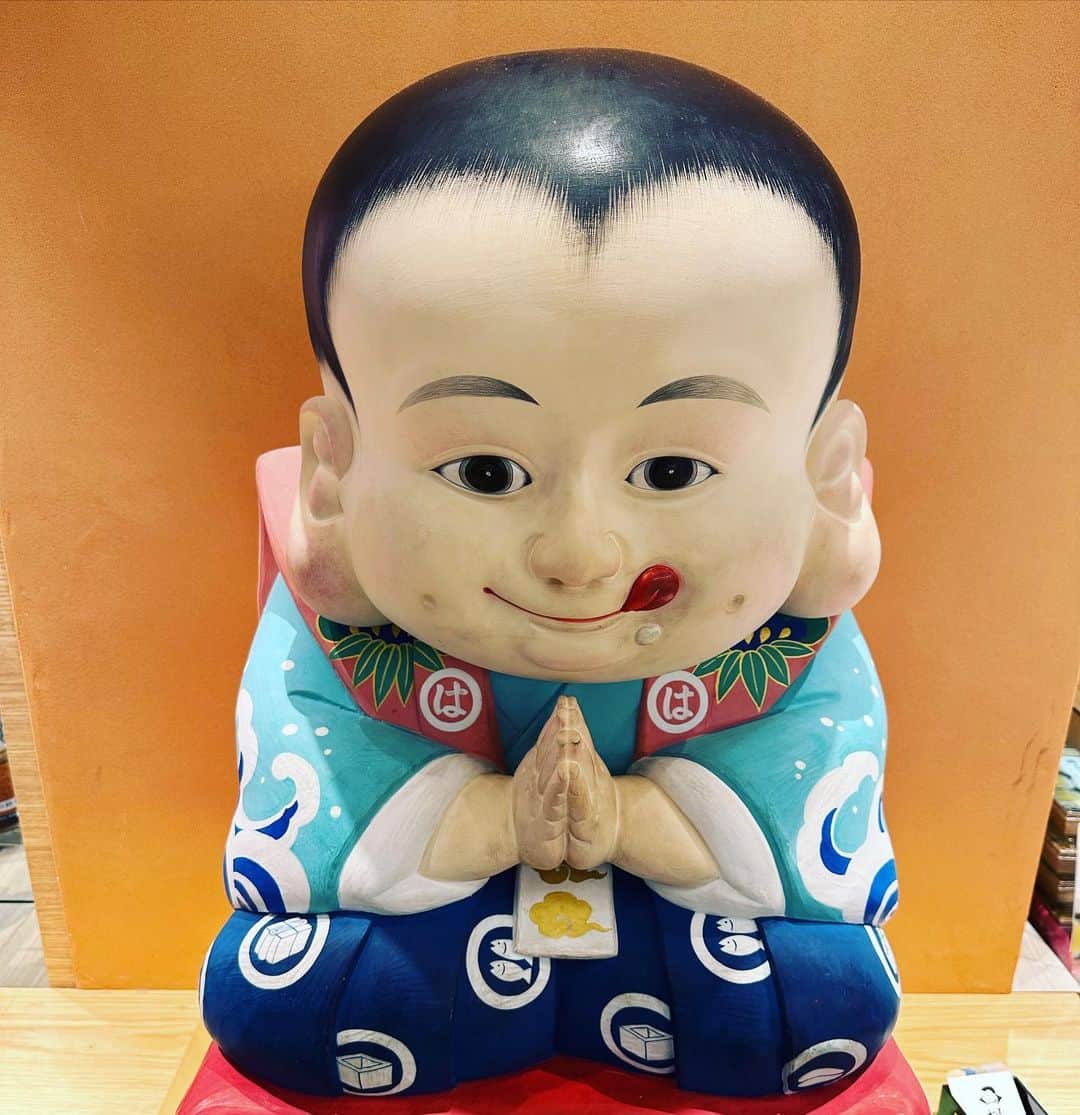 有吉弘行のインスタグラム：「ペロ。」