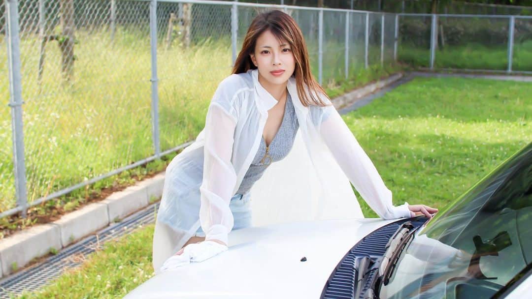 のインスタグラム：「本日この後19時より動画公開😊  #車好き女子 #車女子 #MT女子 #ミラジーノ #l700s」