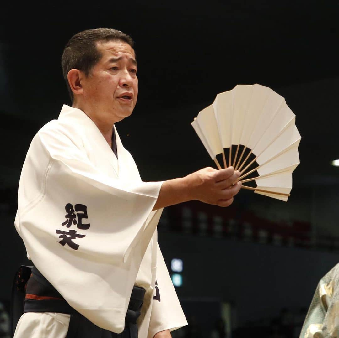 日本相撲協会さんのインスタグラム写真 - (日本相撲協会Instagram)「大相撲名古屋場所八日目！  本日より朝乃山が休場。 対戦相手の大栄翔は不戦勝となり6勝目。 翠富士が大関霧島を下手投げで破った。  本日は#呼出し 特集です。 力士を呼び上げる「声」にも是非ご注目下さい。  @sumokyokai  #大相撲 #sumo #相撲 #力士 #お相撲さん #japanphoto #sumowrestlers #japanculture  #七月場所 #名古屋場所 #ドルフィンズアリーナ #次郎 #克之 #志朗 #重夫 #吾郎 #幸吉 #旭 #隆二 #琴三 #琴吉 #大吉 #照喜 #幸司 #利樹之丞 #光昭」7月16日 18時35分 - sumokyokai