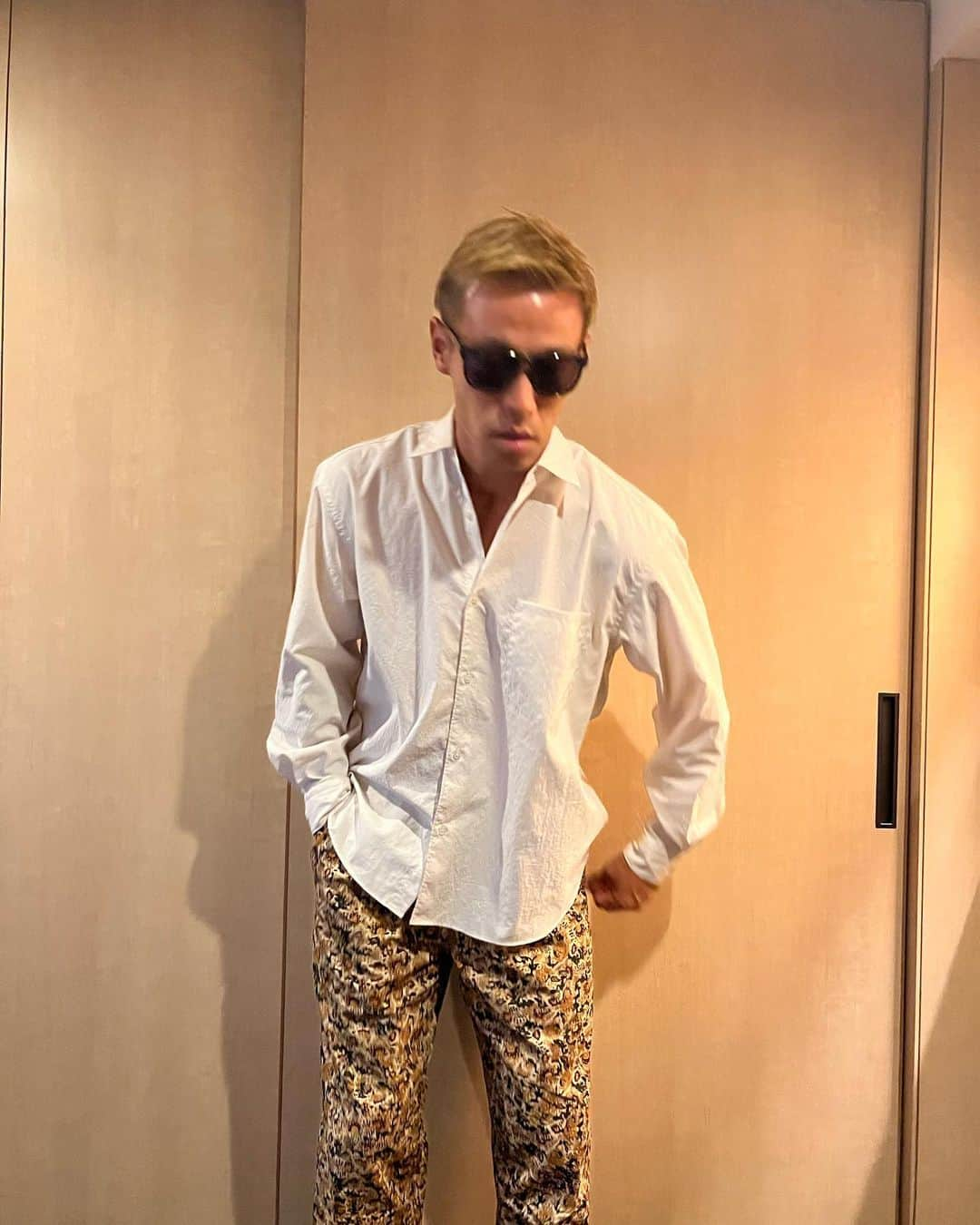 本田圭佑さんのインスタグラム写真 - (本田圭佑Instagram)「Good evening. How was your day?」7月16日 18時46分 - keisukehonda