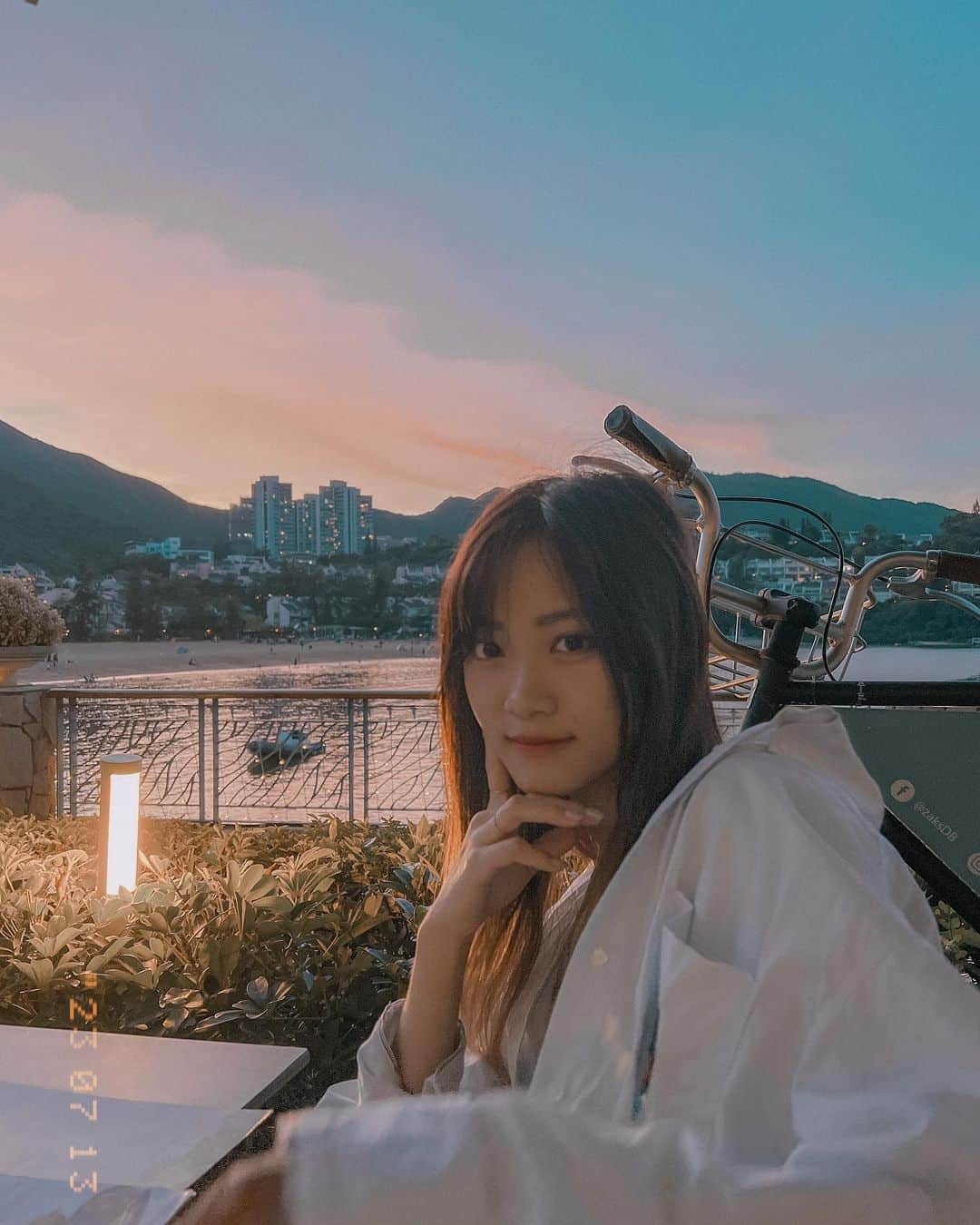 小白BaKaShiroのインスタグラム：「生日那天火燒雲🌄 你好 25歲🤍（中左兩次武肺 身體似40歲🫨」