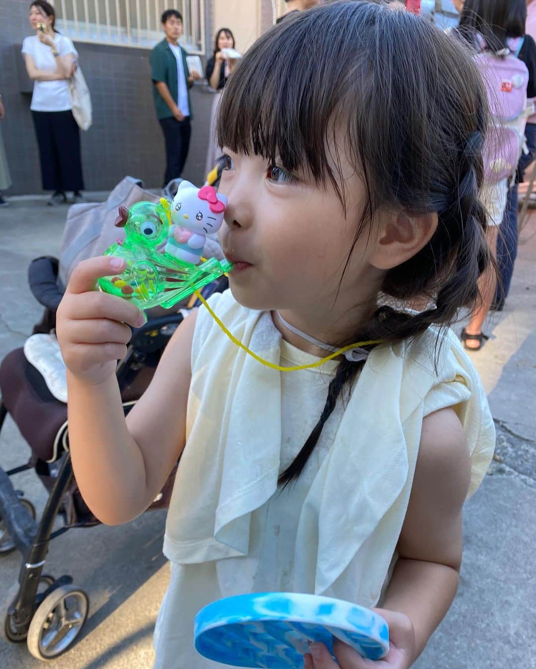 安田由紀奈のインスタグラム：「祭り大好き💕 来週は浴衣でいこね👘  #地車 #夏祭り #可愛い #女の子ママ」
