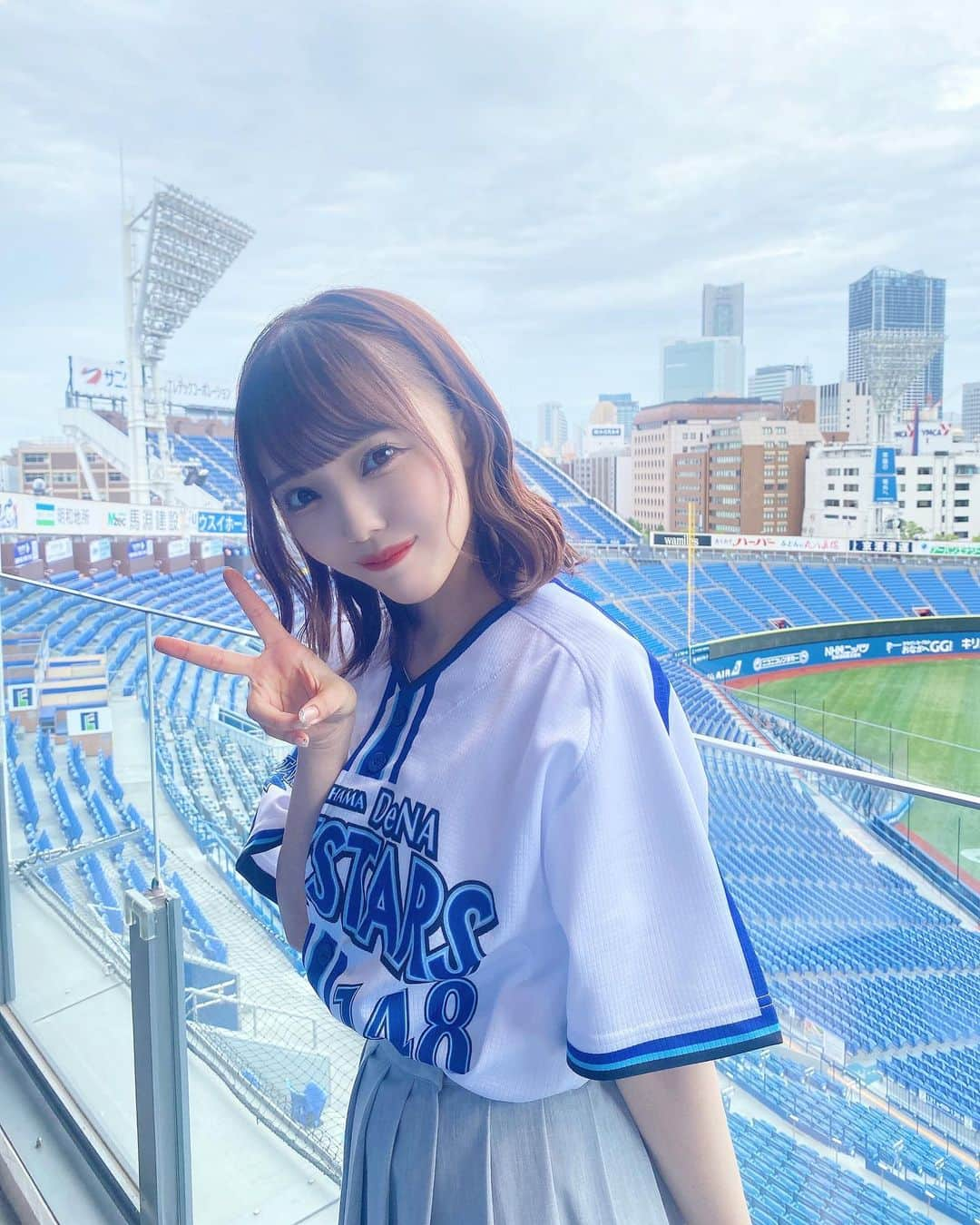 落合希来里さんのインスタグラム写真 - (落合希来里Instagram)「背番号148 落合です 𖤐´-  『BLUE☆LIGHT SERIES 2023 〜SUMMER〜』  皆さんがあたたかく迎えてくださり とても楽しくパフォーマンス することができました...！ 一生の思い出です！！ ありがとうございましたっ⚾️  ＼ I ☆YOKOHAMA ／  #横浜denaベイスターズ」7月16日 19時57分 - _ochiaikirari_