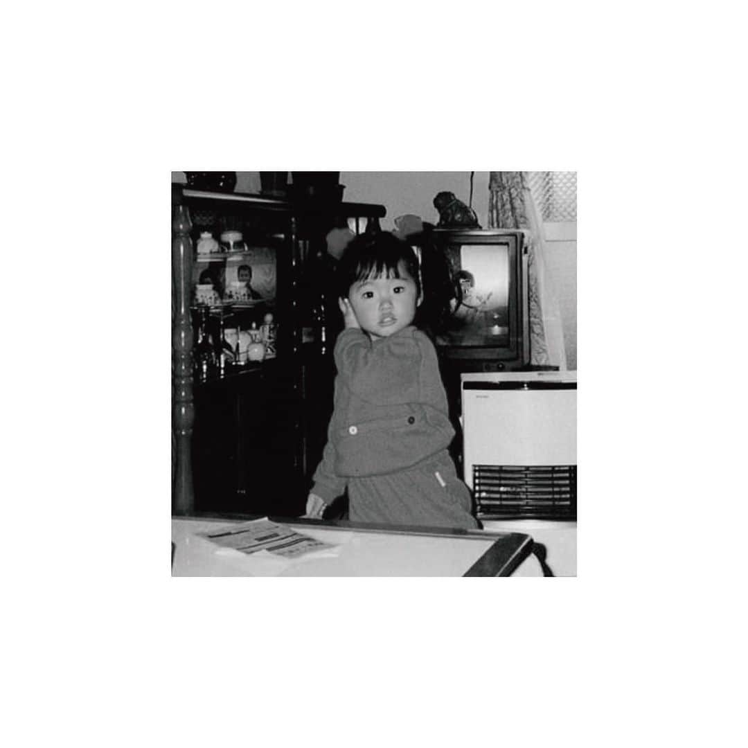 二宮愛のインスタグラム：「⚠️On its way⚠️ EP【Swimming Baby(DELUXE)】will be on stream from 🩵🩵🩵2023.Aug.2🩵🩵🩵  One of the newly added song “Seven Days a Week” will be available for those who can’t wait, on  🖤🖤🖤2023.July.21🖤🖤🖤  ________________ #newsongalert #aininomiya #swimmingbaby #newrelease #comingsoon」
