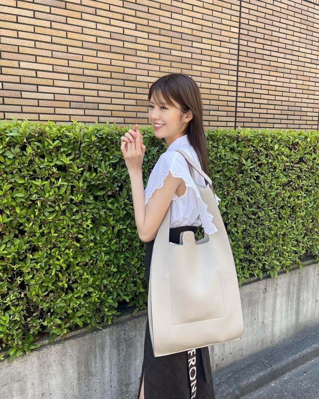 鈴木ゆうかさんのインスタグラム写真 - (鈴木ゆうかInstagram)「.  お洋服🦖 Bag @maison_amala  Tops @casa_fline」7月16日 20時22分 - yuu_pl