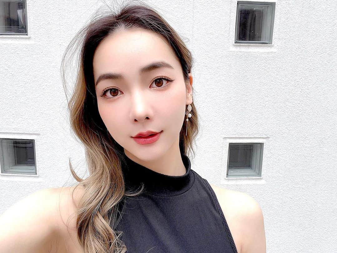 のインスタグラム：「🌈 元気になったらやりたい事とかやらないといけない事山盛り(*・ε・*)💕 Threadsのお陰でこまめに自撮りも🤳 麻雀ゲームを始めたからルール学んだり🥹 睡眠時間がもったいない🥹 🌈 #長野市 #Threads #麻雀」