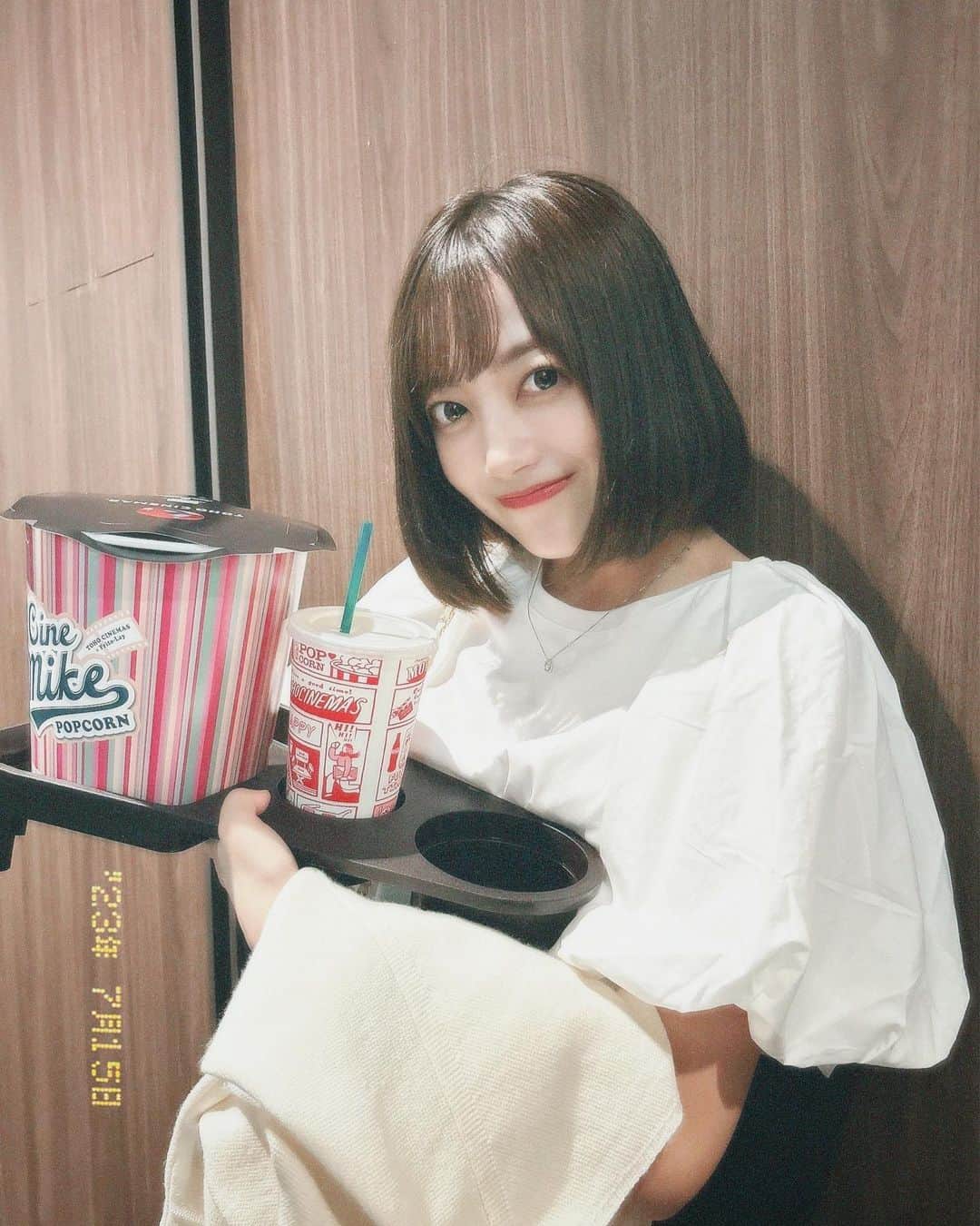 辻ゆかさんのインスタグラム写真 - (辻ゆかInstagram)「🕊️ #君たちはどう生きるか  まみーとみました💨💨🎞️」7月16日 20時40分 - yuuka__tsuji