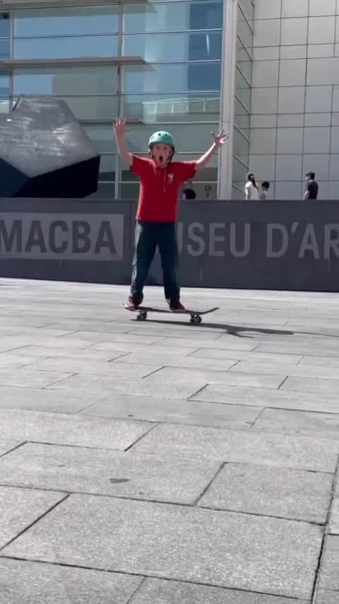 MACBA LIFEのインスタグラム：「@ira_bo_bira’s first flip ever!   🤳 @misterconsistent @iammariocano   Tag us to be featured 👉🏽#macbalife 👈🏽 -———————— #RESPECTTHEPLAZA #macba #skate #skateboarding #barcelona #bcn #skatebarcelona #skatelife #barceloka #skateboard #metrogrammed #skatecrunch #skategram #thankyouskateboarding #❤️skateboarders」