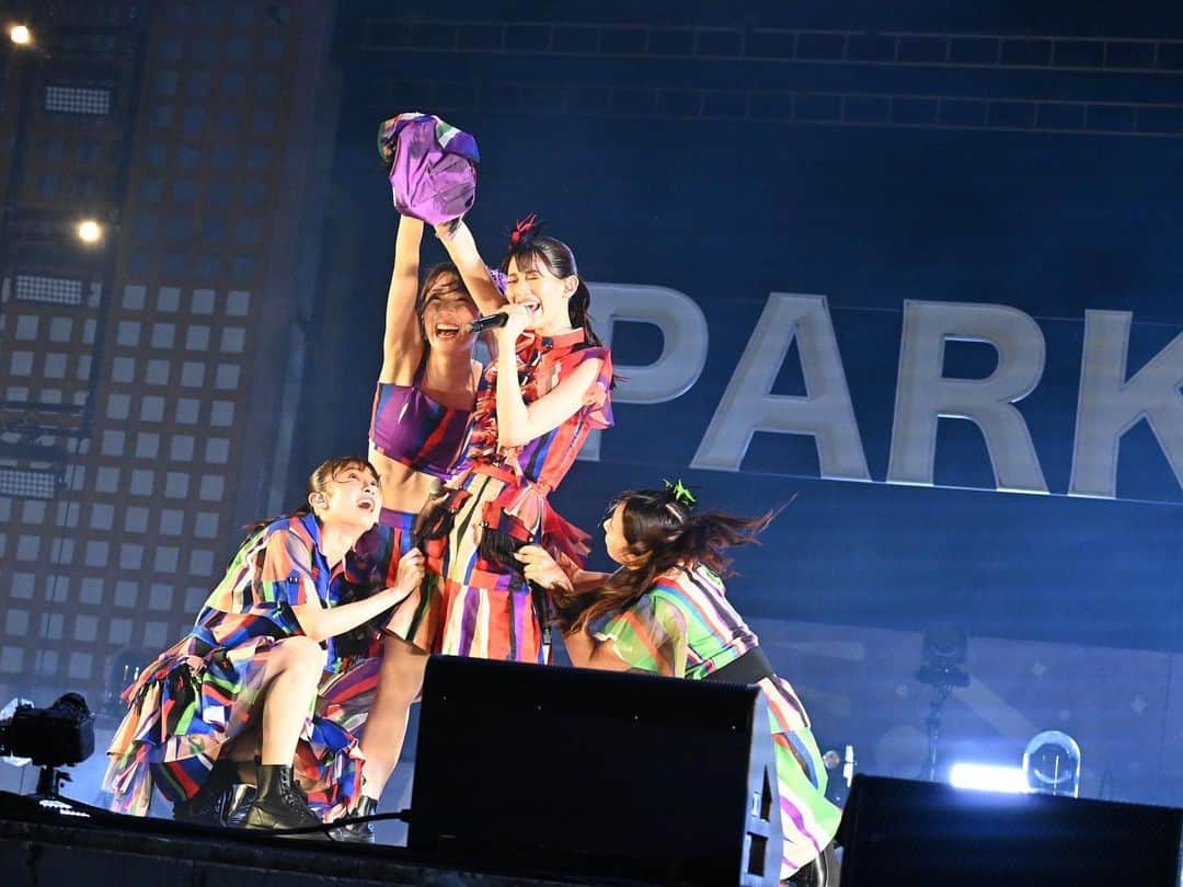秋本帆華さんのインスタグラム写真 - (秋本帆華Instagram)「. #SPARK2023 今年もありがとうございました🗻🔥 みんなの記憶に残るライブが出来るように これからもシャチらしく楽しみます☺️  明日は横浜でお待ちしてます！！！」7月16日 21時24分 - honoka_akimoto_official