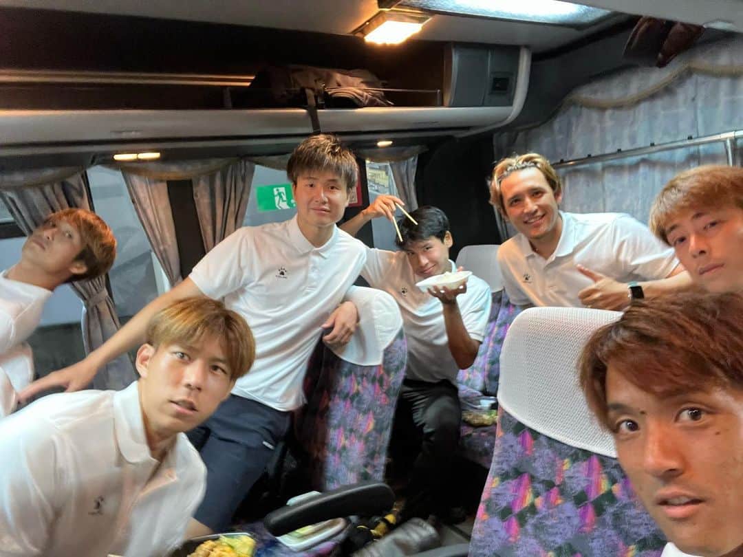細貝萌のインスタグラム：「みんなナイス‼️⚽️3-0. @thespakusatsugunma_official  #ザスパクサツ群馬」