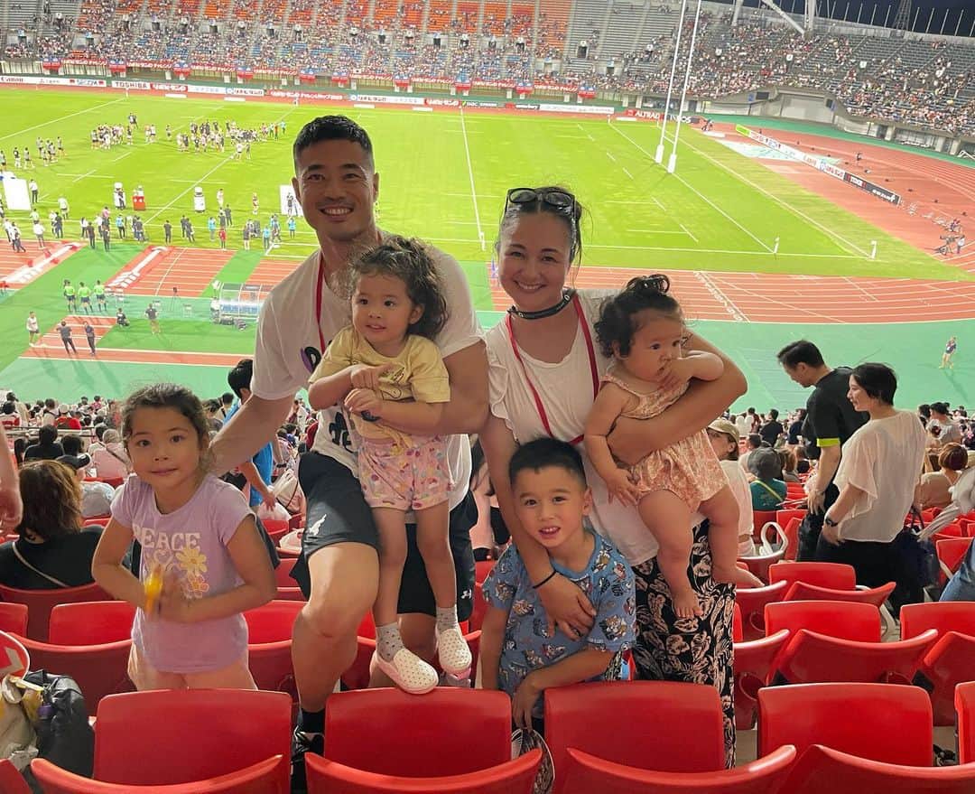 エリナ シルカのインスタグラム：「やっぱりラグビーは生観戦が1番最高🏉🔥」