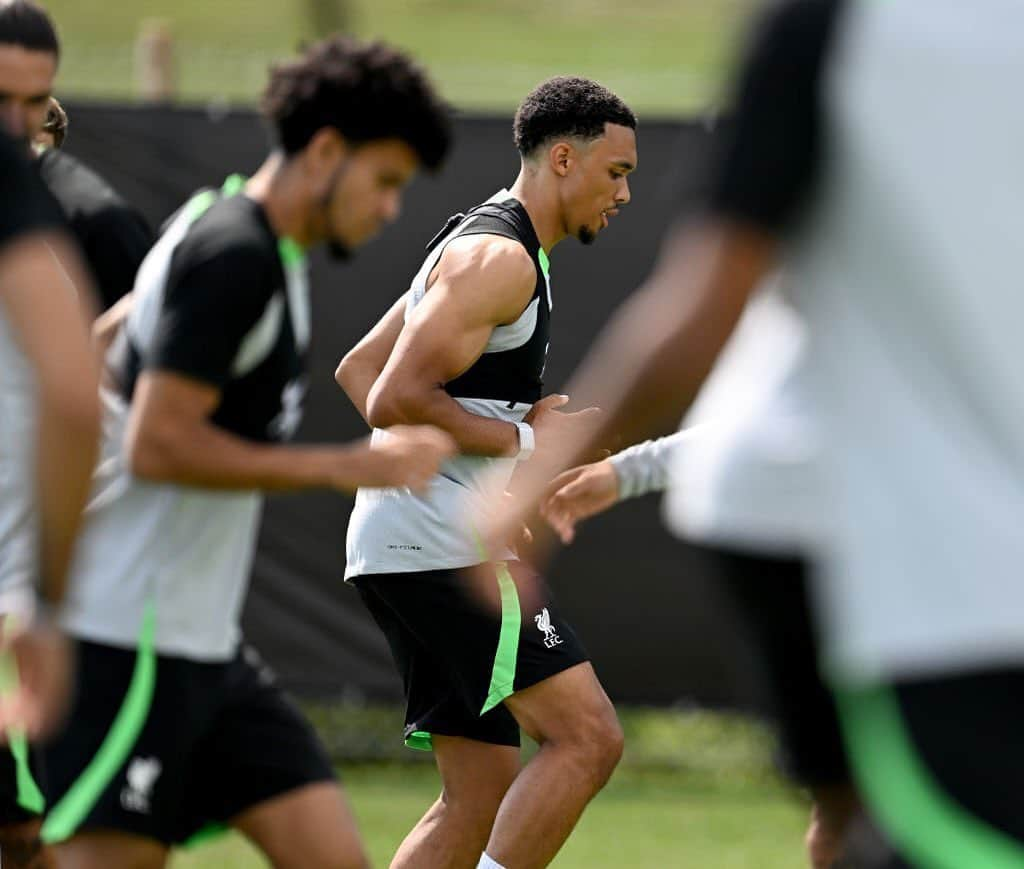 トレント・アレクサンダー＝アーノルドのインスタグラム：「Liverpool FC pre-season training in Germany (16-07-2023) 🔴📷: Andrew Powell for Liverpool FC 🔴 @trentarnold66 🔴   Tags ignore: #trentarnold #TAA66 #team66 #trentalexanderarnold #team66 #trentalexander  #milner #hendo #gerrard #diogojota #liverpool #lfc #salah #mane #firmino #robertson #vandijk #keita  #chamberlain #aoc #thiago #matip #gakpo  #tsimikas #football  #l4l #f4f #lfl」