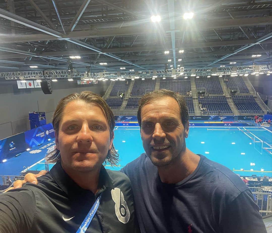 トニー・アゼベドのインスタグラム：「Day 1 in the books! 5 games and got to commentate next to one of water polo’s finest @frapostiglione and of course I am gonna eat well 😊」