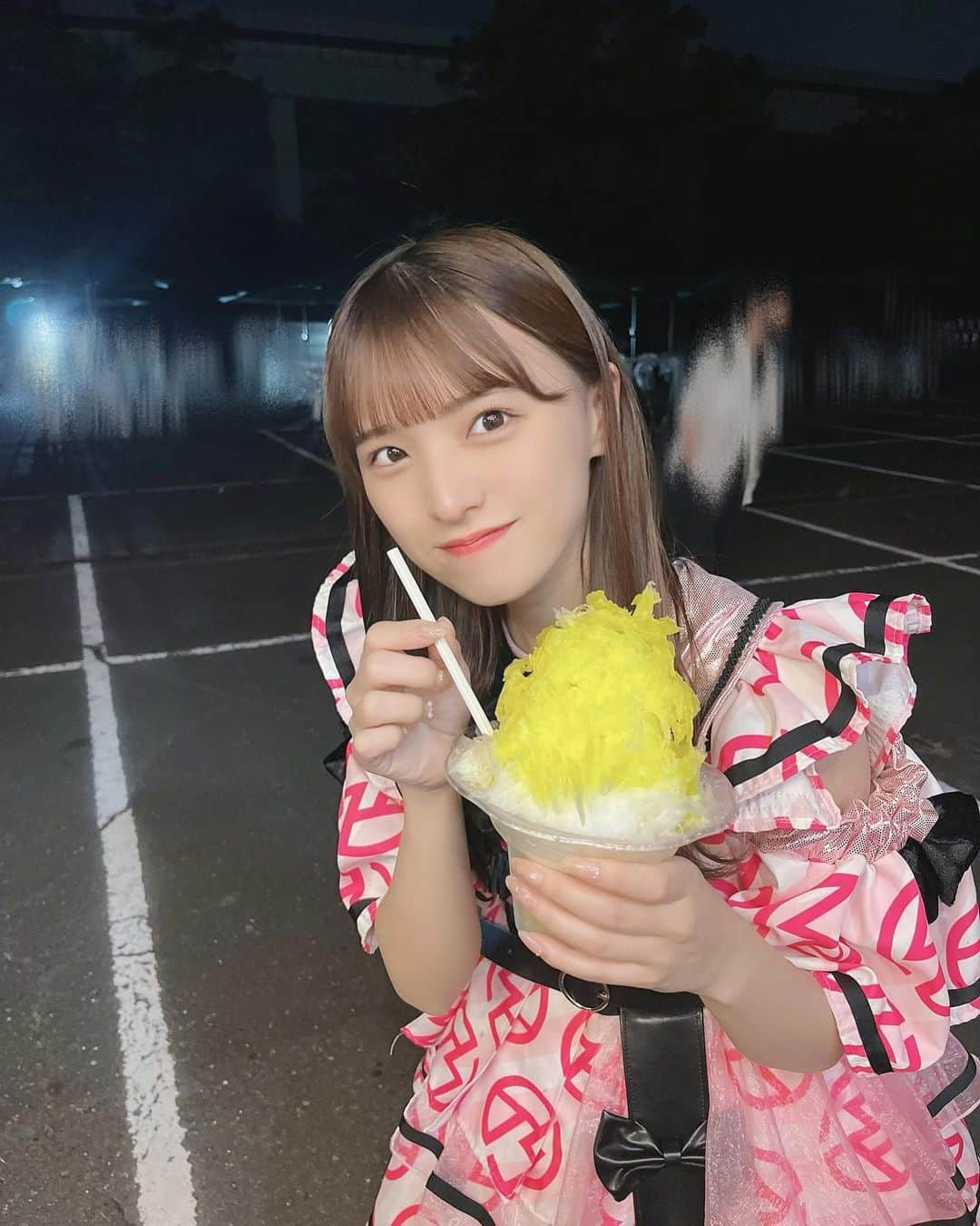 茉城奈那さんのインスタグラム写真 - (茉城奈那Instagram)「かき氷はレモンかイチゴ派です⊂((・x・))⊃ ⁡ ⁡ ⁡ ⁡ ⁡ #アイドル #地下アイドル #idol #ınstagood #ヘアアレンジ #ピンクブラウン #ブラウンカラー #グレージュ #アイドル衣装」7月16日 23時24分 - nanchan_1010