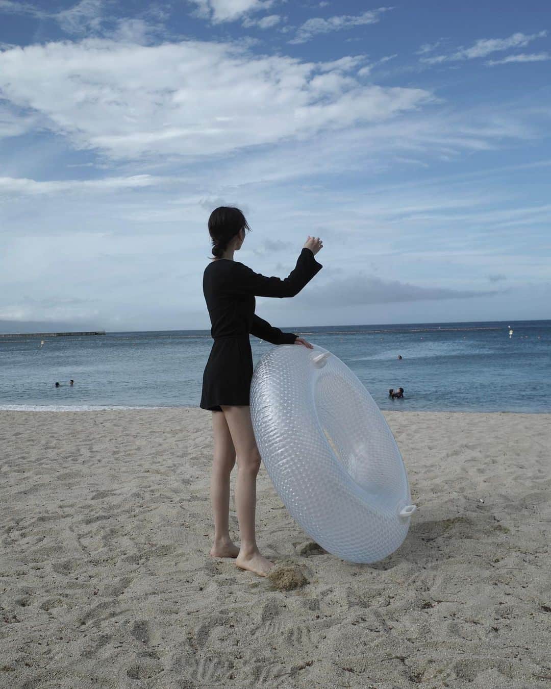 石元歩唯のインスタグラム：「久しぶりに淡路島・洲本へ♡  今年初の海も楽しんで、素敵な古民家カフェにも行けて、夜はぷちゃんと花火を見に行って、夏を楽しめた連休初日でした🏝」