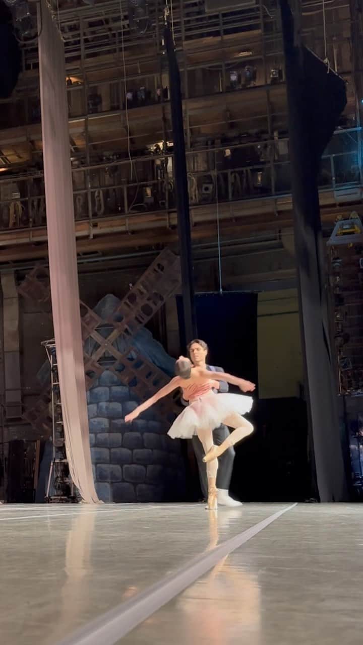 マリア・コーレワのインスタグラム：「Coming up - “DIAMONDS” 💎 18th of July with @timur.askerov  Why is Balanchine such a genius? 😭 Each step of the choreography speaks to the soul. And the storyline becomes so clear that you don’t need a libretto…  Beautiful leotard by @levdance 💖  Скоро «БРИЛЛИАНТЫ» 💎 18го июля с @timur.askerov  Почему Баланчин настолько гениален? 😭 Каждое движение настолько говорящее, что сюжет без труда читается в самой хореографии, либретто становится ненужным…」