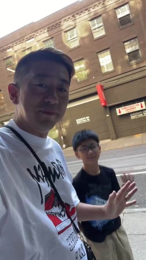 小林拓一郎のインスタグラム：「親子でインスタライブ」